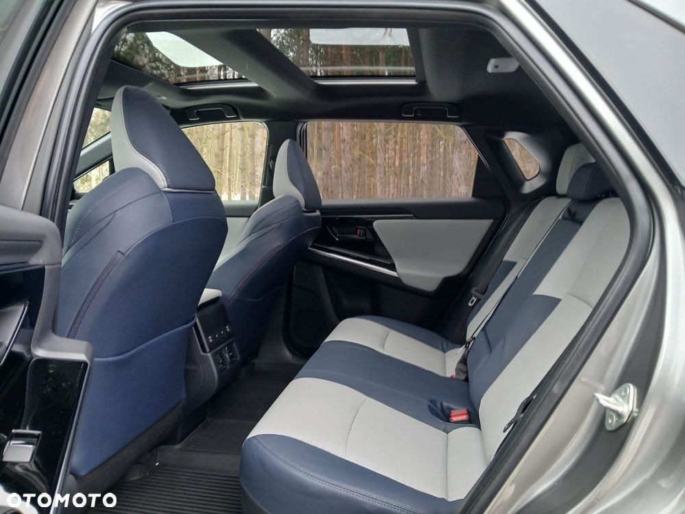 Subaru Solterra 71.4kWh Platinum Plus - 12