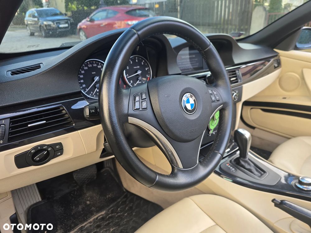 BMW Seria 3 320i Edition Exclusive - 7