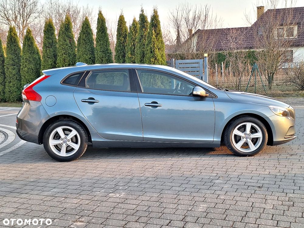 Volvo V40 D2 Kinetic - 9
