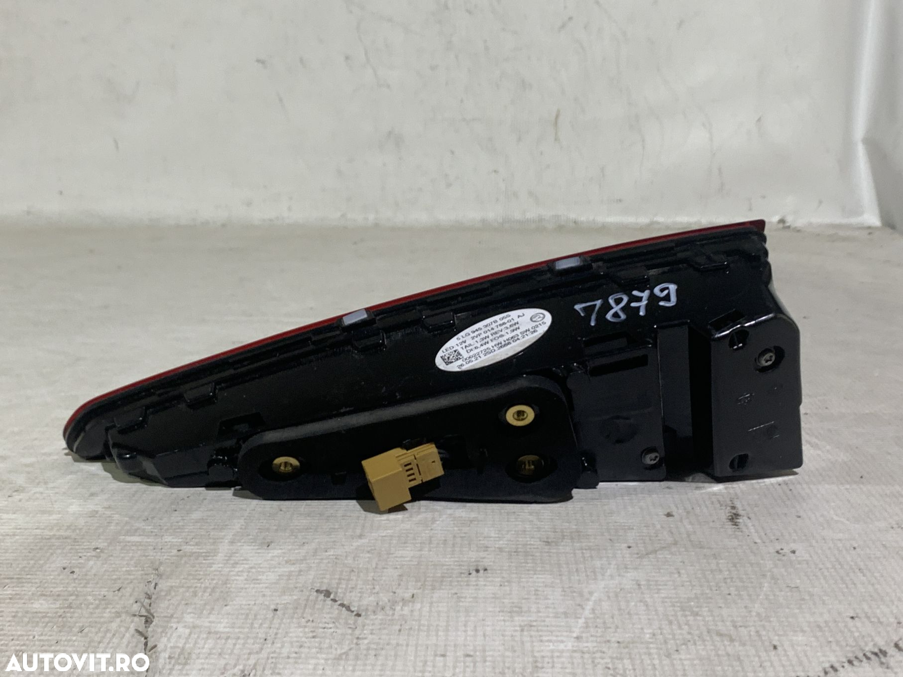 Lampa stop stanga pe hayon, Skoda Enyaq, 2021, 2022, 2023, 2024, cod origine OE 5LG945307B. - 5