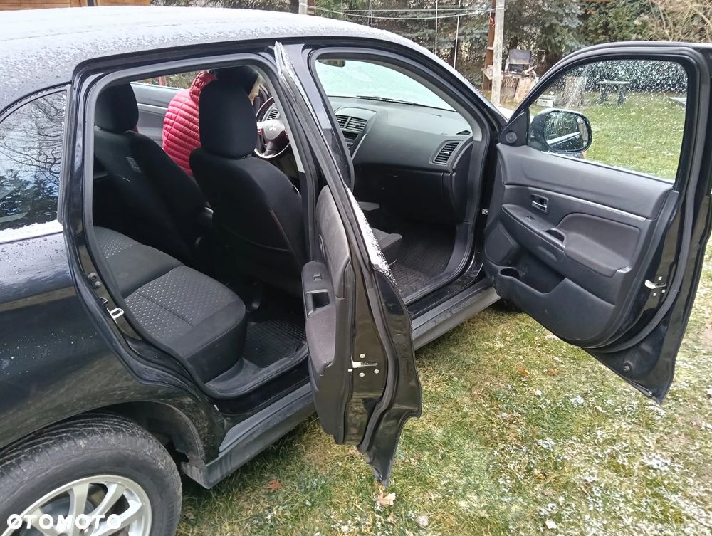 Mitsubishi ASX 1.6 Inform - 9