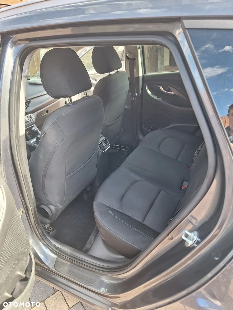 Hyundai i30 1.4 T-GDI Passion Plus - 8