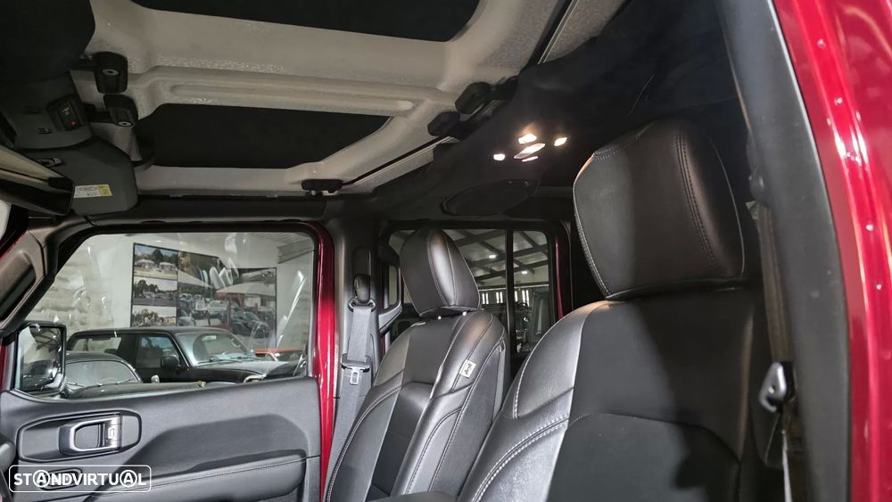 Jeep Gladiator 3.0V6 MultiJet AWD Auto Overland - 28