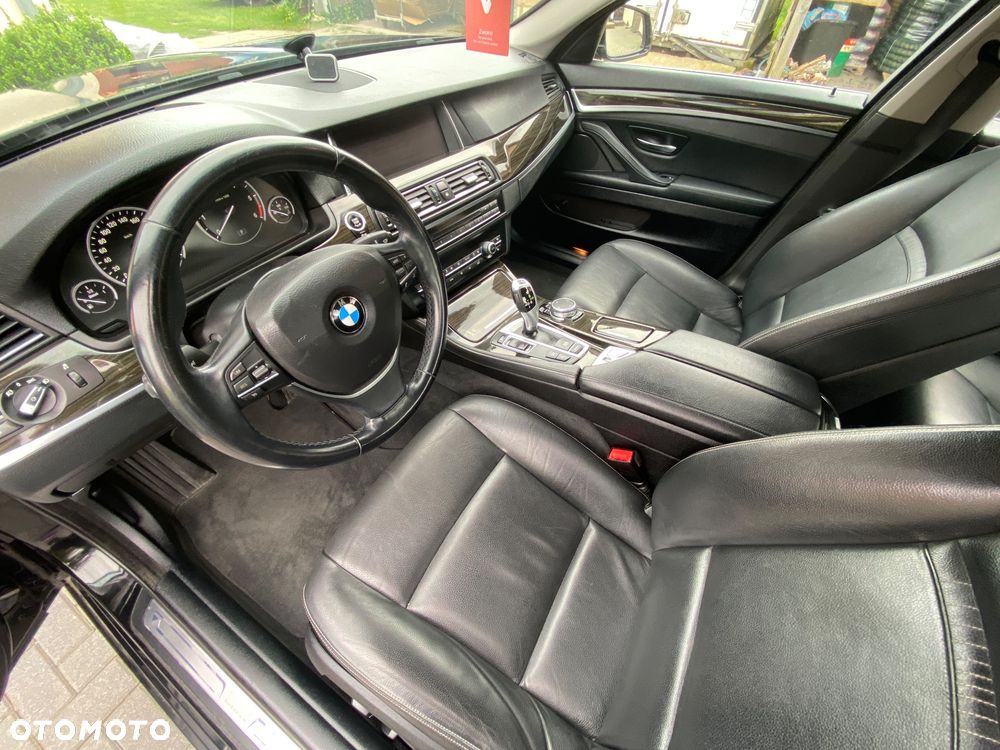 BMW Seria 5 520d xDrive Luxury Line - 3