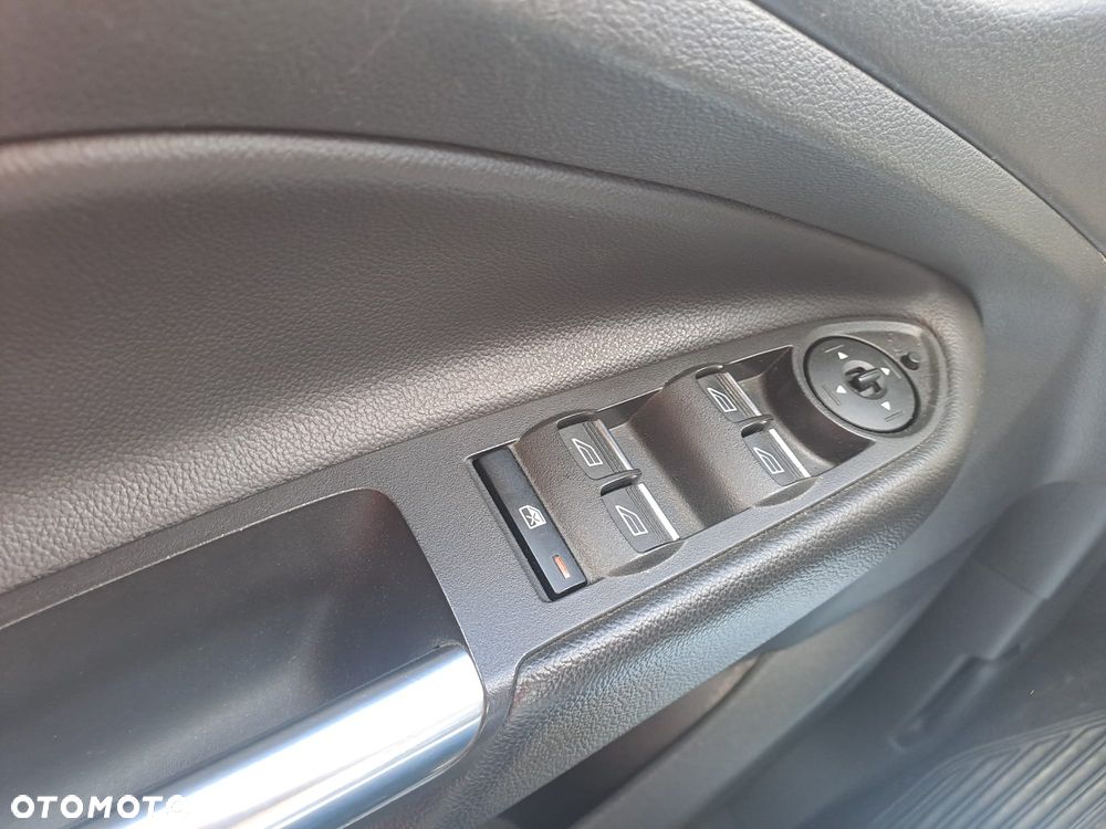 Ford Kuga 2.0 TDCi 4x4 Vignale - 34