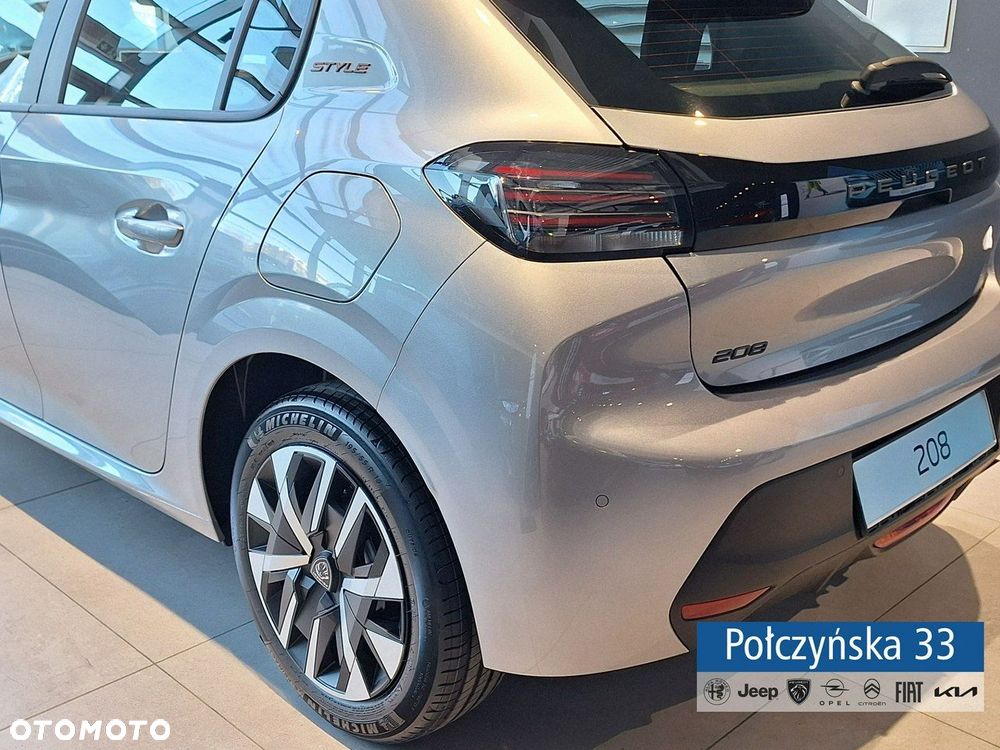 Peugeot 208 - 15