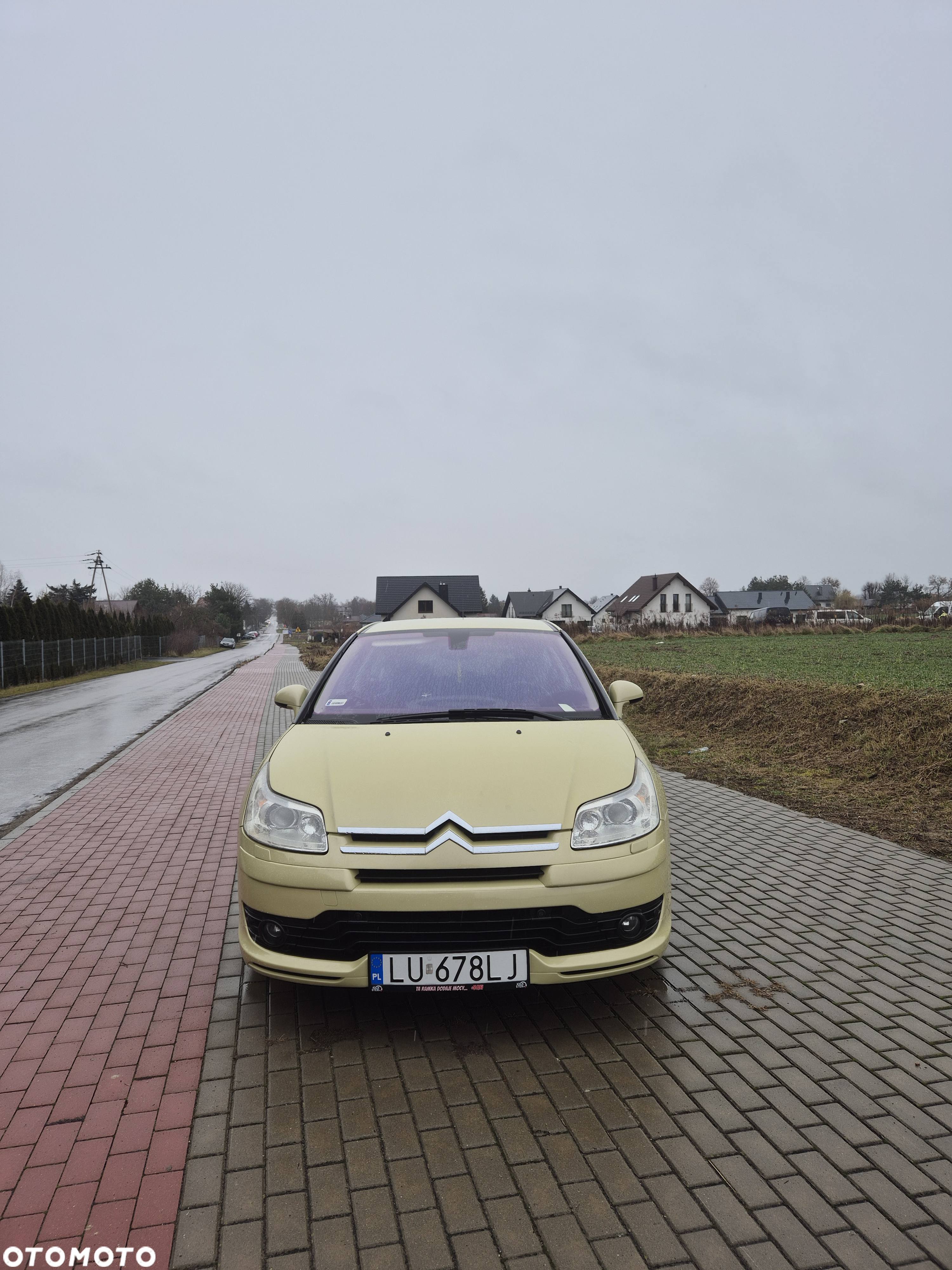 Citroën C4 2.0 16V Exclusive - 2