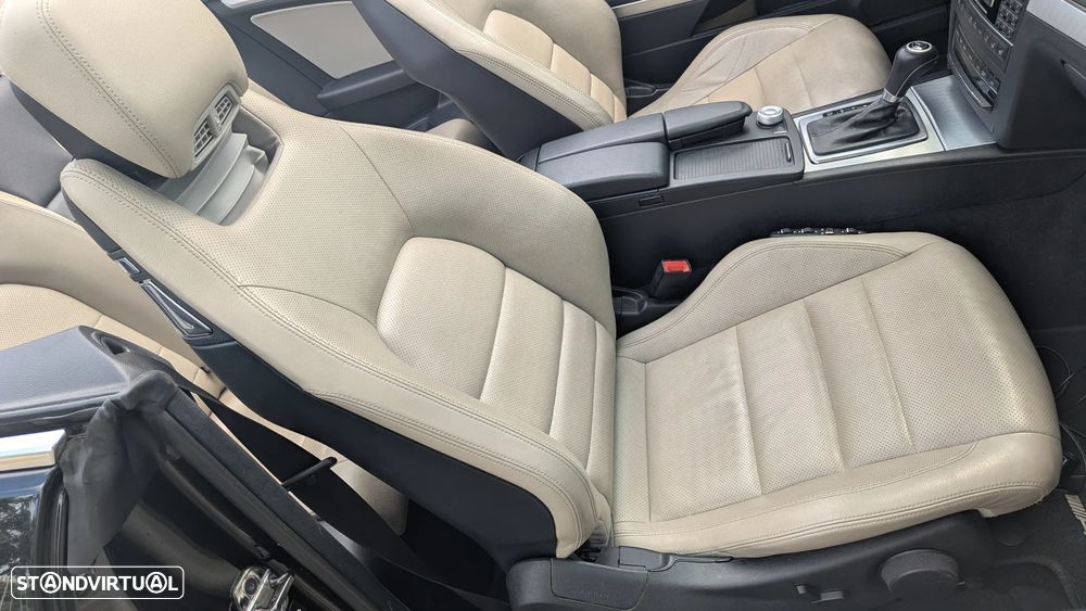 Mercedes-Benz E 220 CDI DPF BlueEFFICIENCY 7G-TRONIC Avantgarde - 14