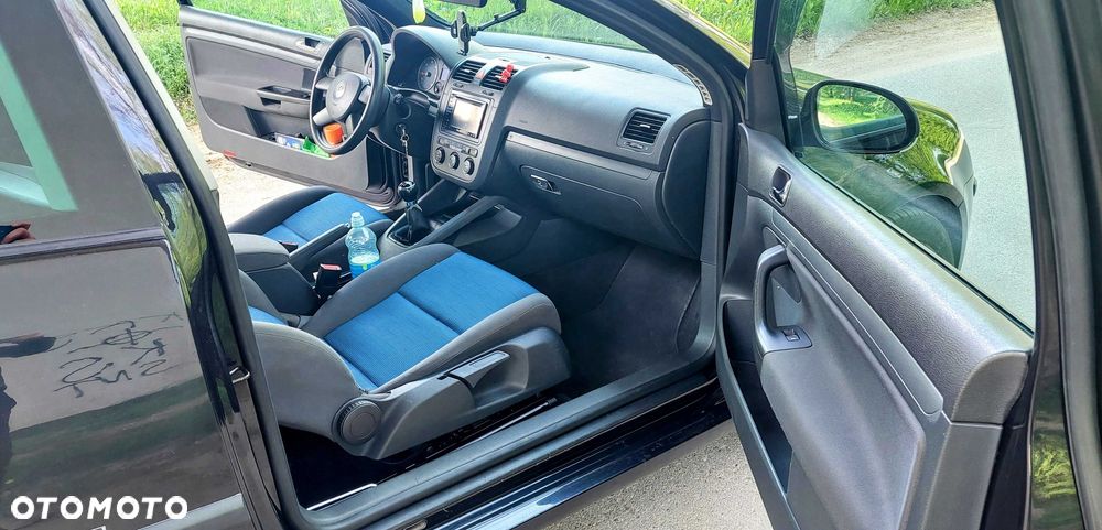 Volkswagen Golf - 5