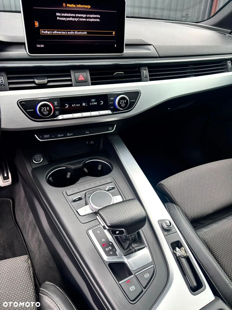 Audi A4 Limousine 2.0 TDI ultra S tronic design - 17