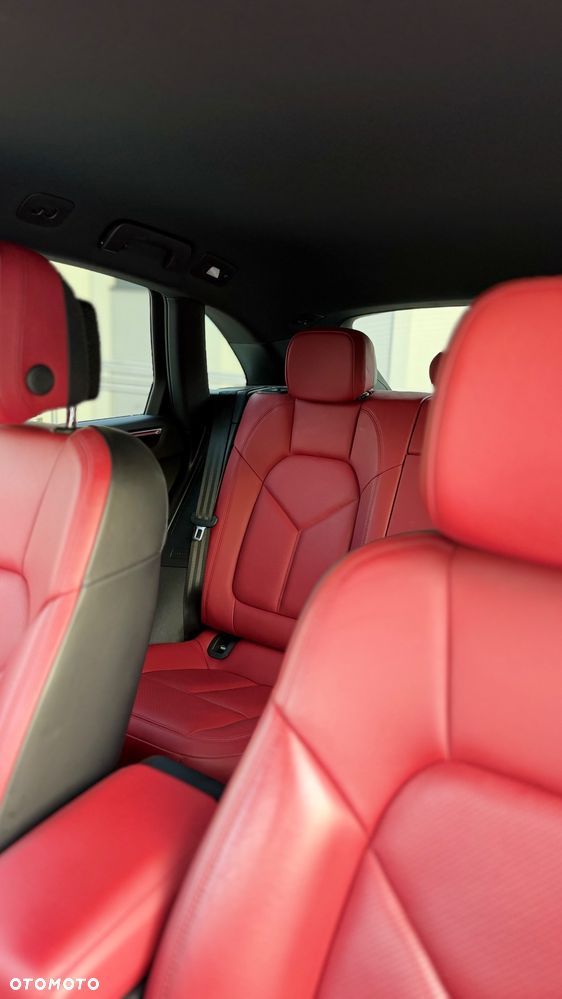 Porsche Macan S - 25