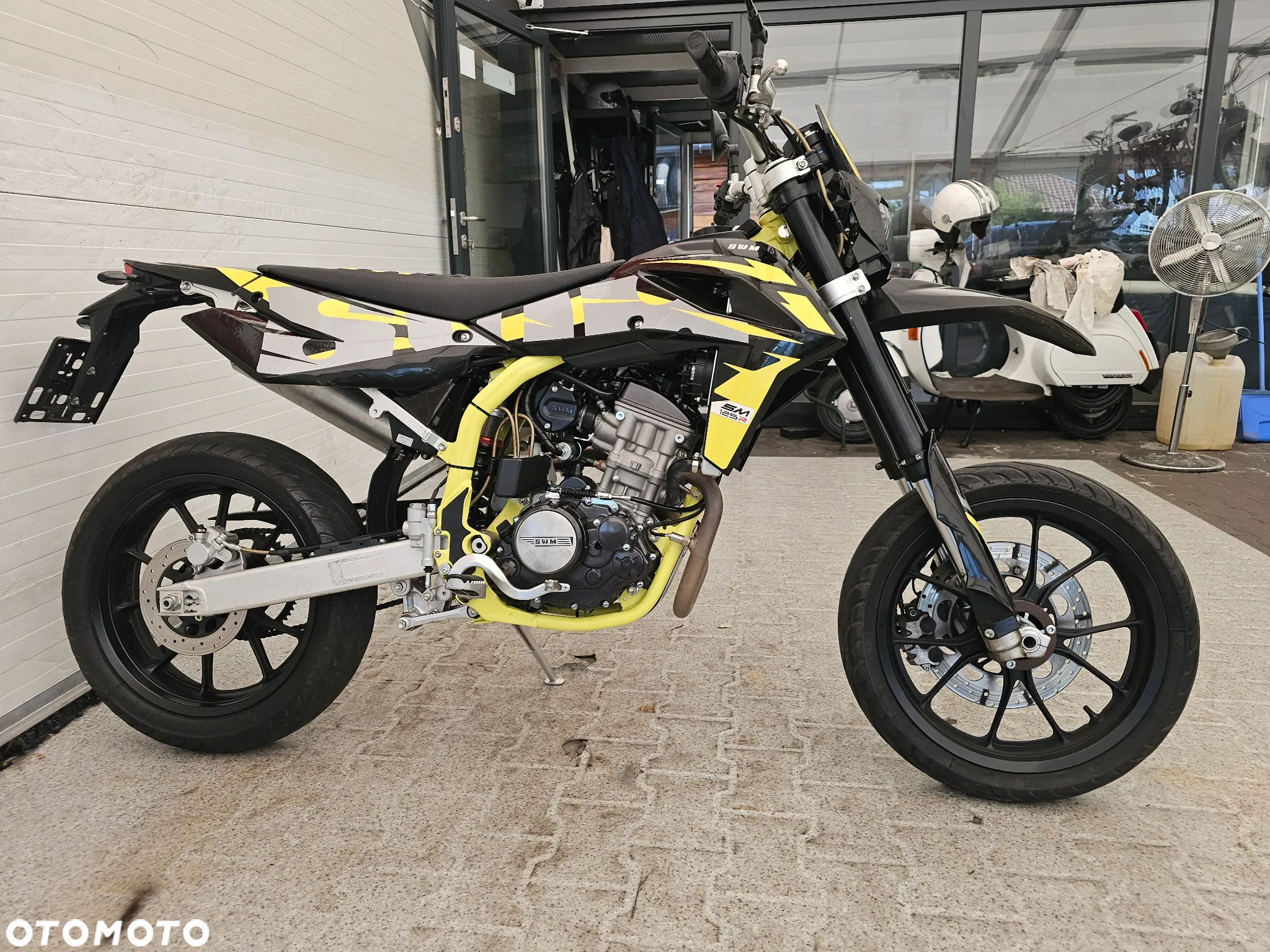 SWM SM 125 R - 17