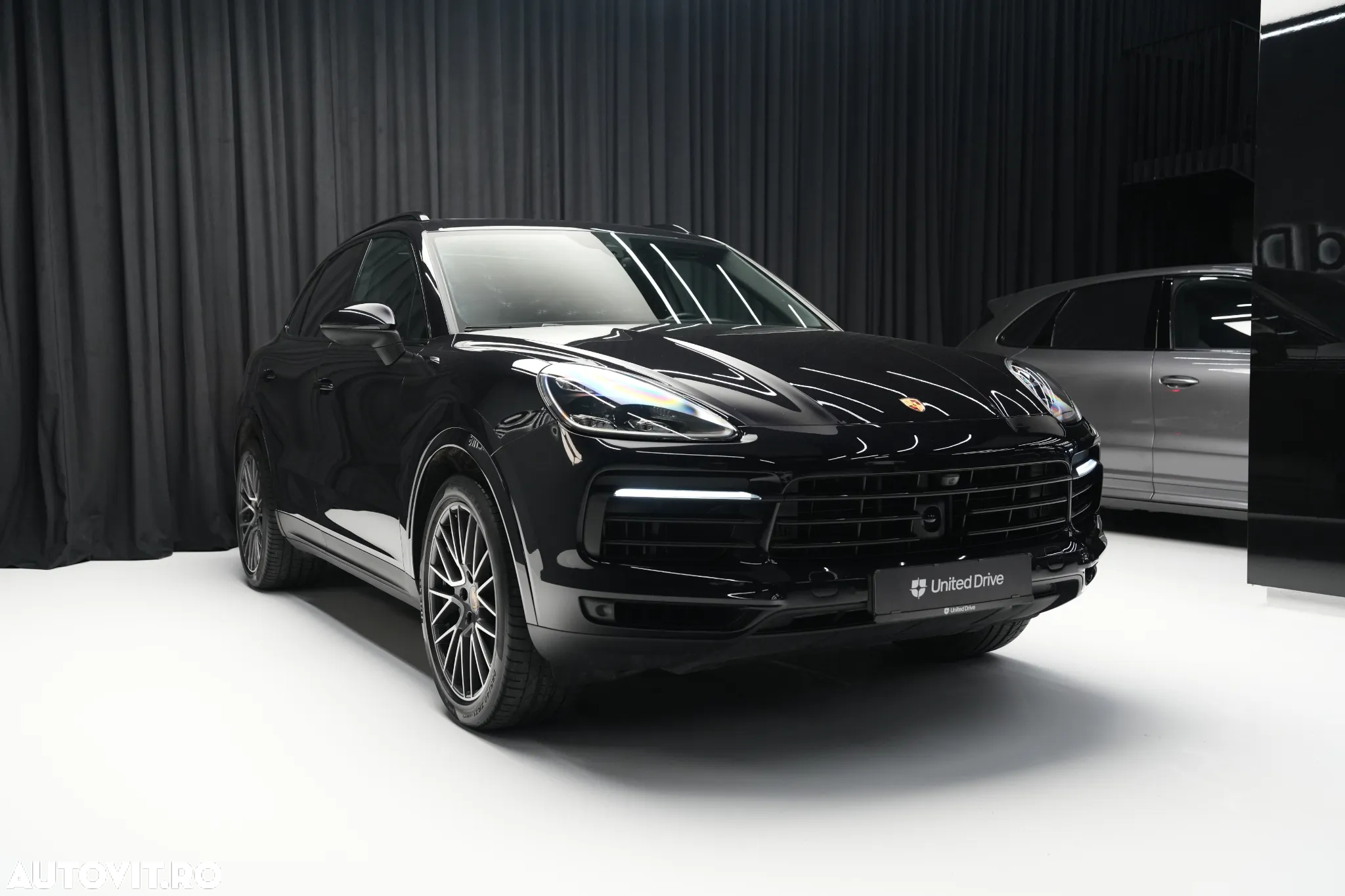 Porsche Cayenne S - 3