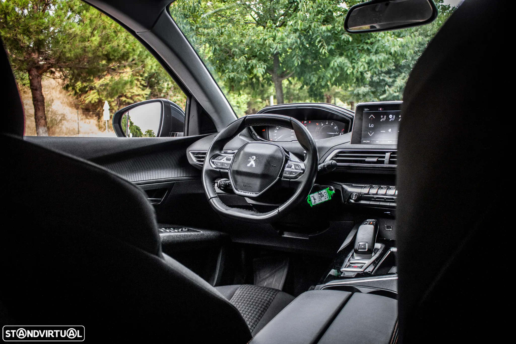 Peugeot 5008 PureTech 130 EAT6 Active - 33