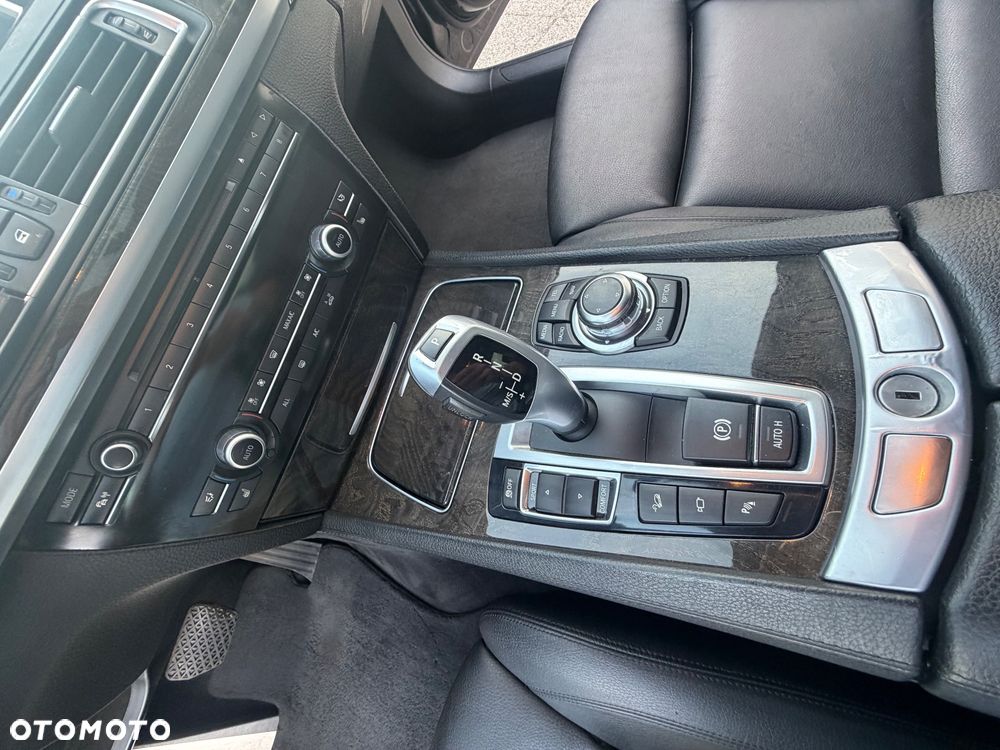 BMW Seria 7 730d xDrive - 27