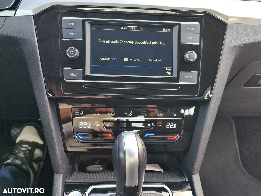Volkswagen Passat - 14