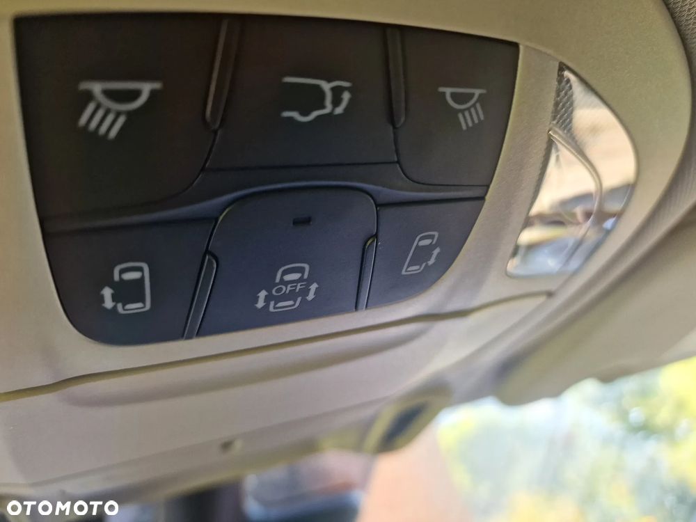 Chrysler Pacifica - 17