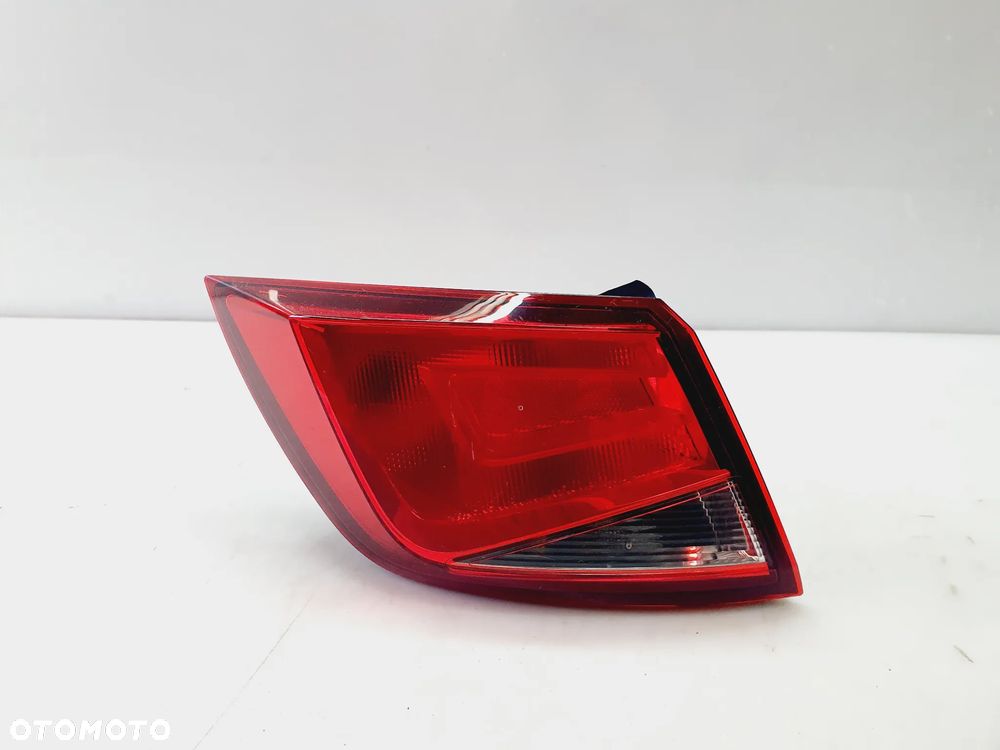 LAMPA LEWA TYŁ TYLNA SEAT LEON III 3 ZWYKLA 5F9 KOMBI - 1