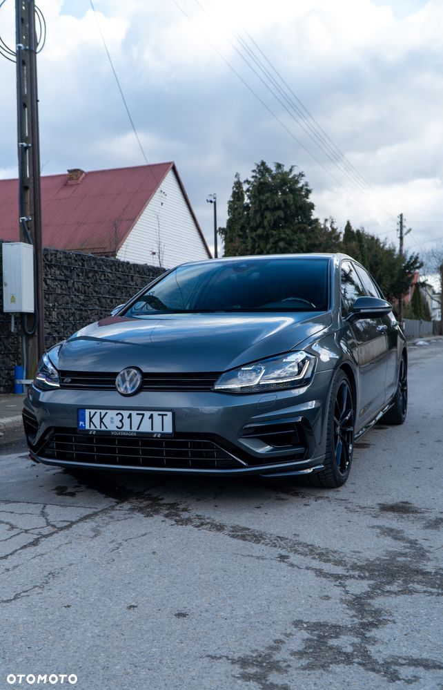Volkswagen Golf - 6