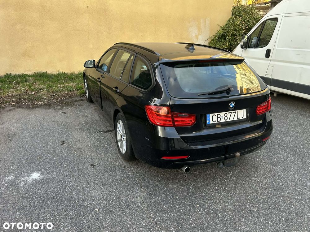 BMW Seria 3 318d - 5