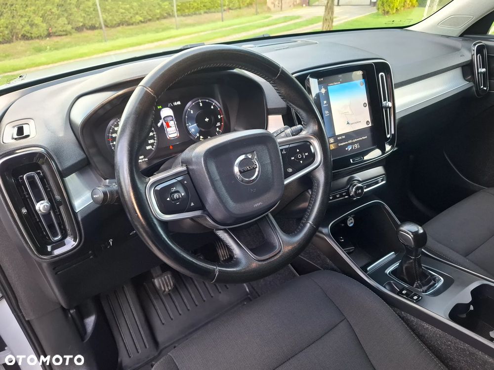 Volvo XC 40 D3 Momentum - 27