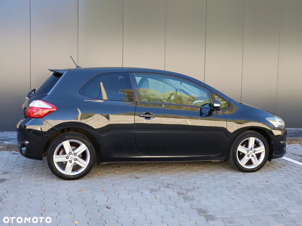 Toyota Auris 1.6 Prestige - 18