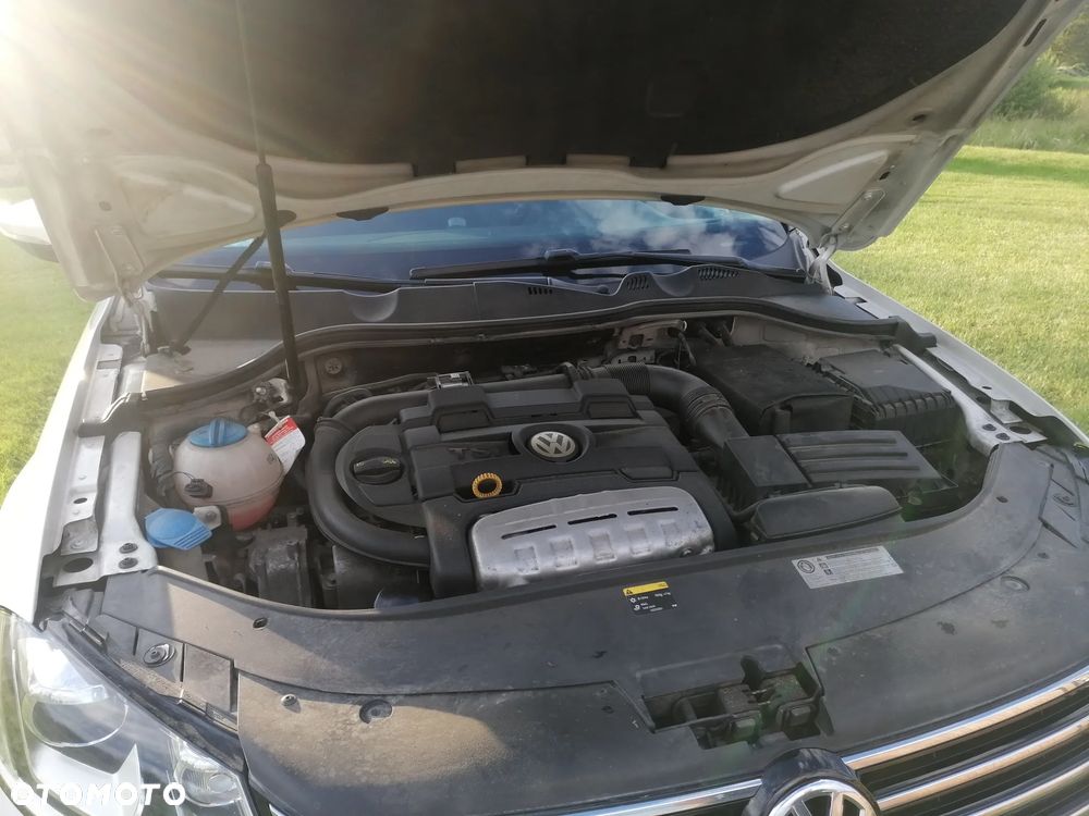 Volkswagen Passat 1.4 TSI BMT Comfortline - 9