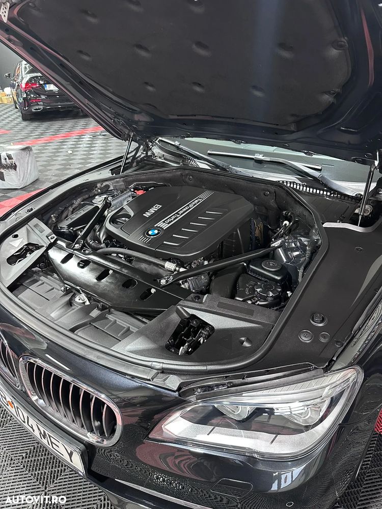 BMW Seria 7 - 12