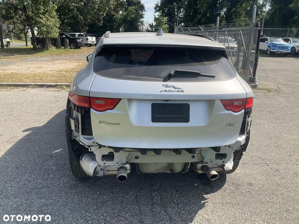 Jaguar F-Pace 35t AWD Prestige - 5