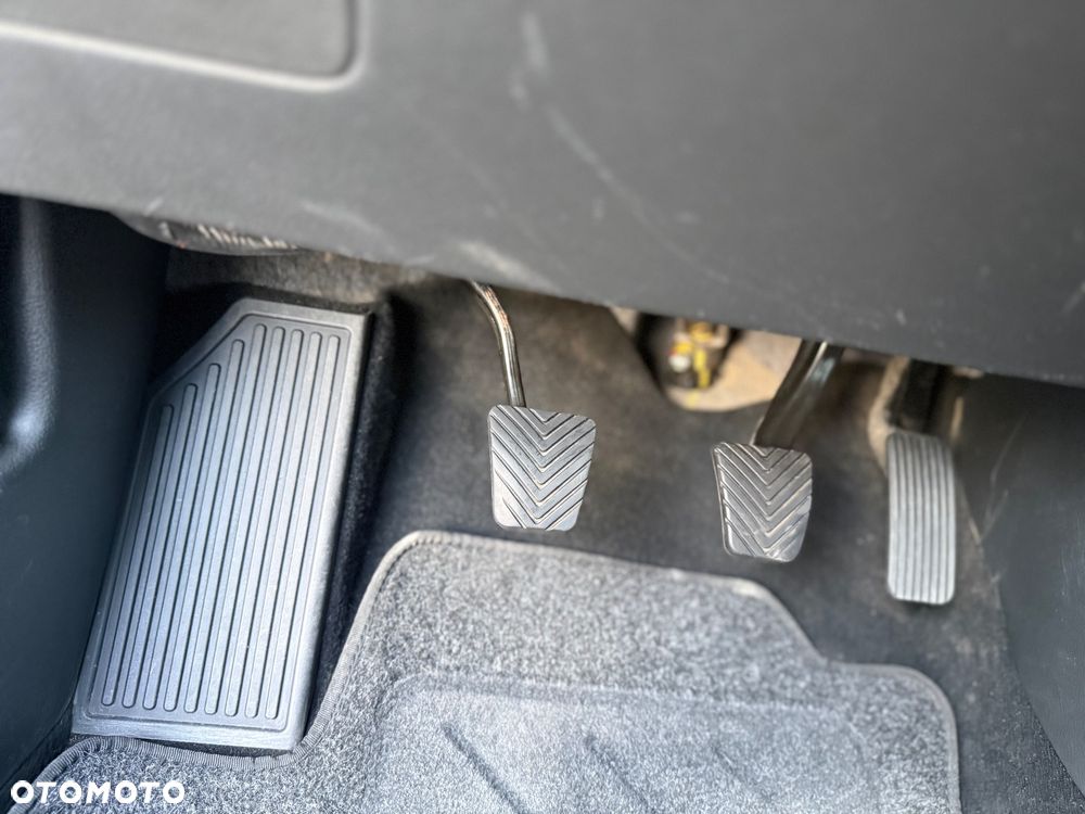 Hyundai i30 1.5 DPI Smart - 33