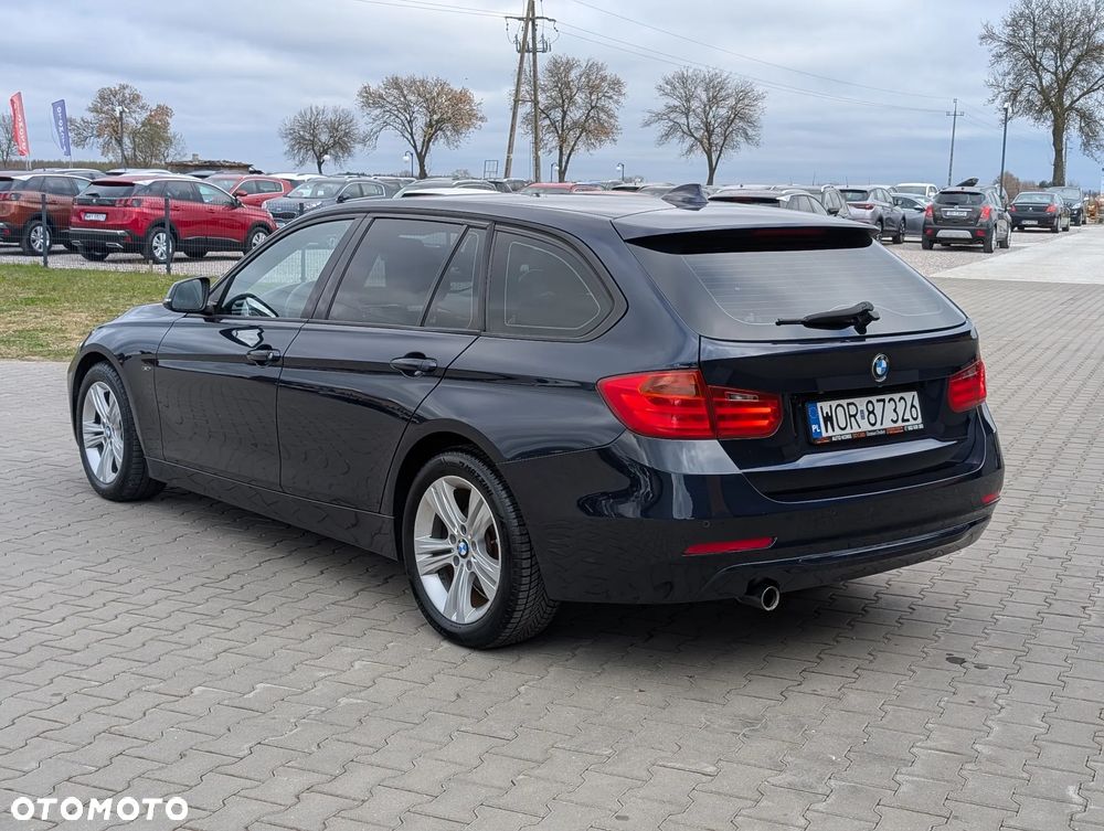 BMW Seria 3 316d Sport Line - 10
