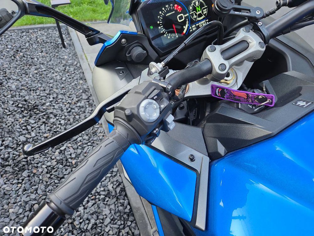 Suzuki GSX 1000 - 8