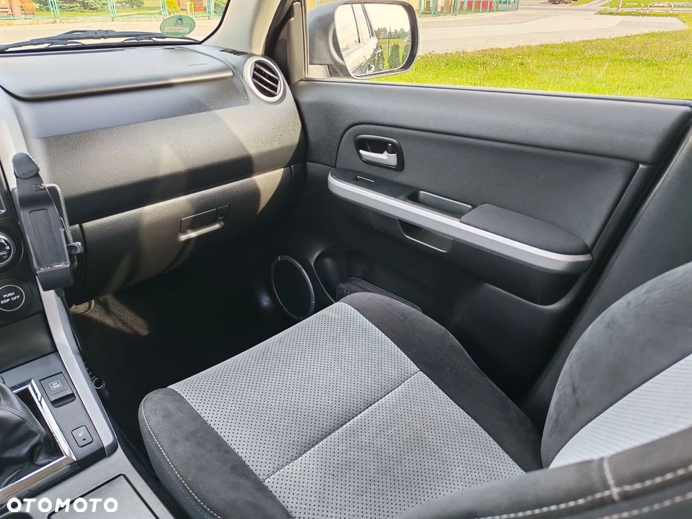 Suzuki Grand Vitara 1.9 DDiS Comfort DPF Limited - 13