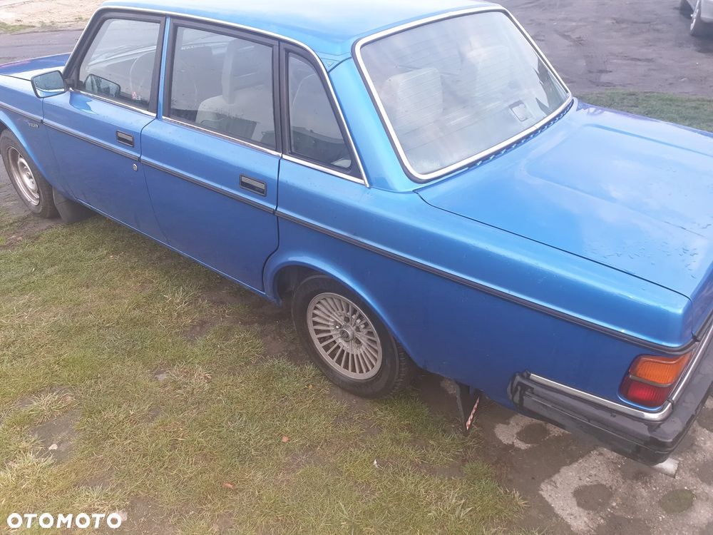 Volvo Seria 200 - 4