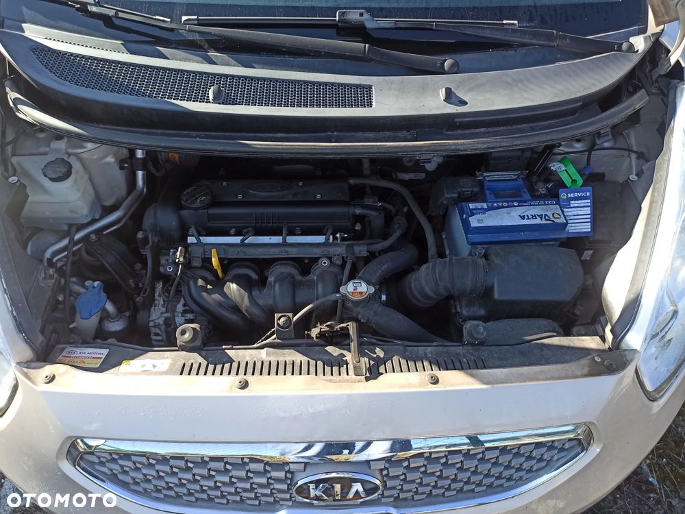 Kia Venga 1.6 L - 15