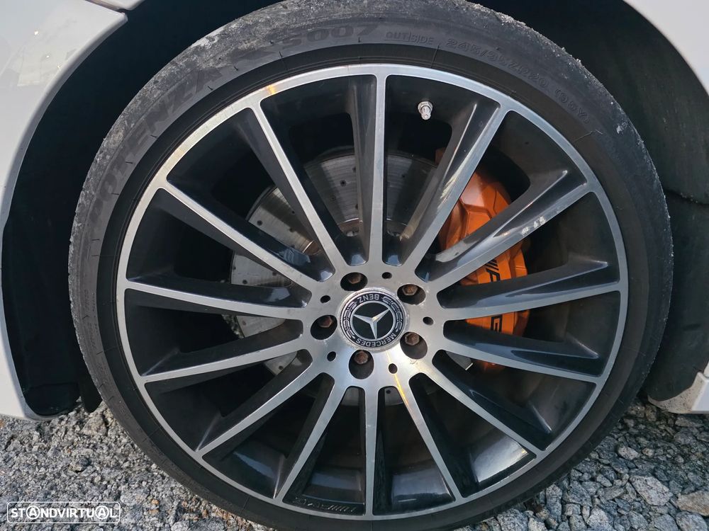 Mercedes-Benz E 300 de 9G-TRONIC AMG Line - 3