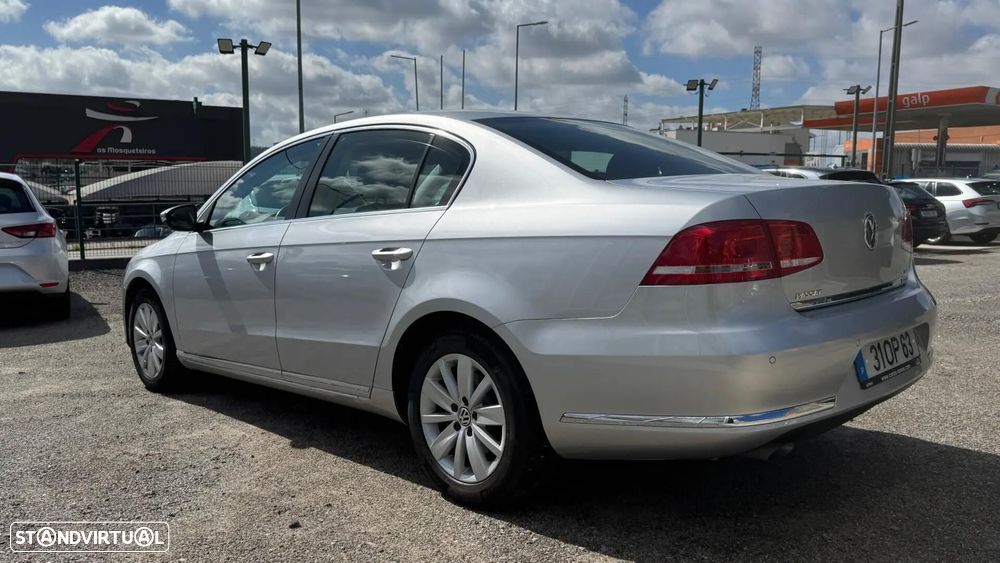 VW Passat 1.6 TDI BlueMotion - 10