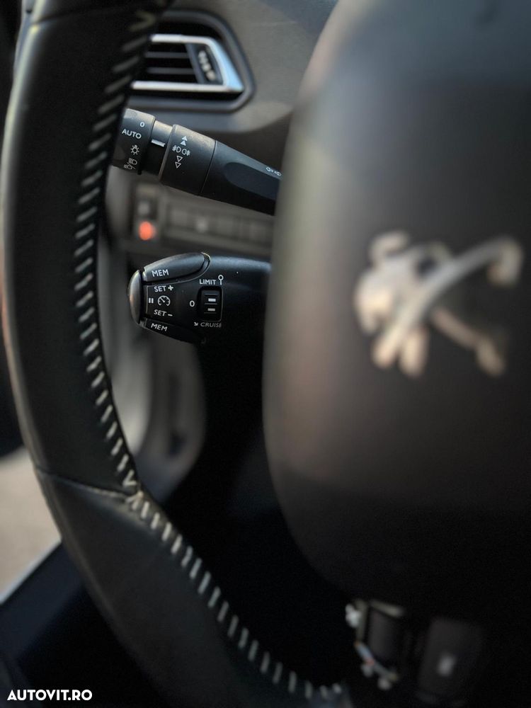 Peugeot 308 - 10