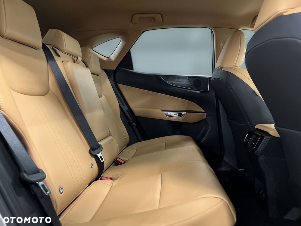 Lexus NX 350h Prestige 2WD - 13