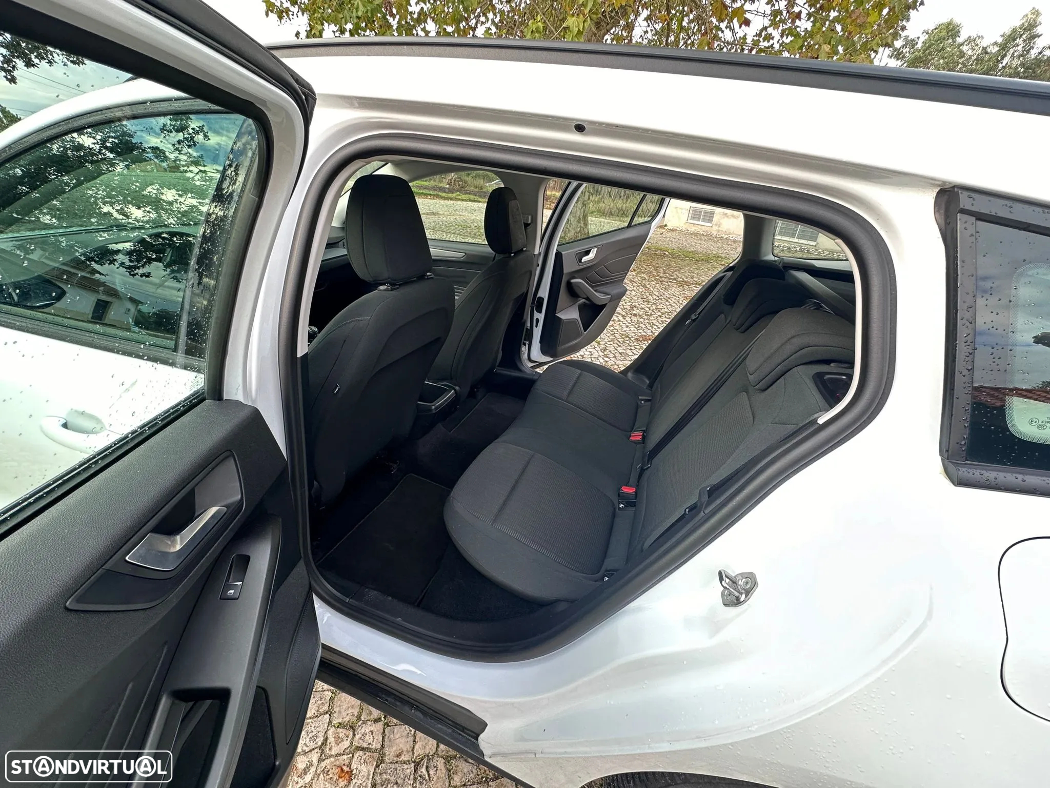 Ford Focus 1.5 EcoBlue S&S ACTIVE STYLE - 14