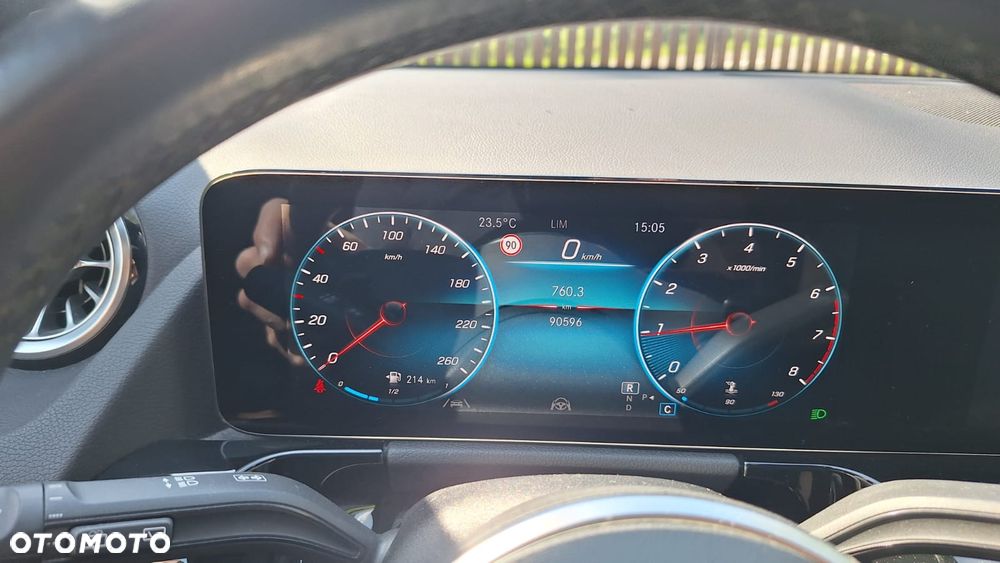 Mercedes-Benz GLA 250 4-Matic AMG Line - 10