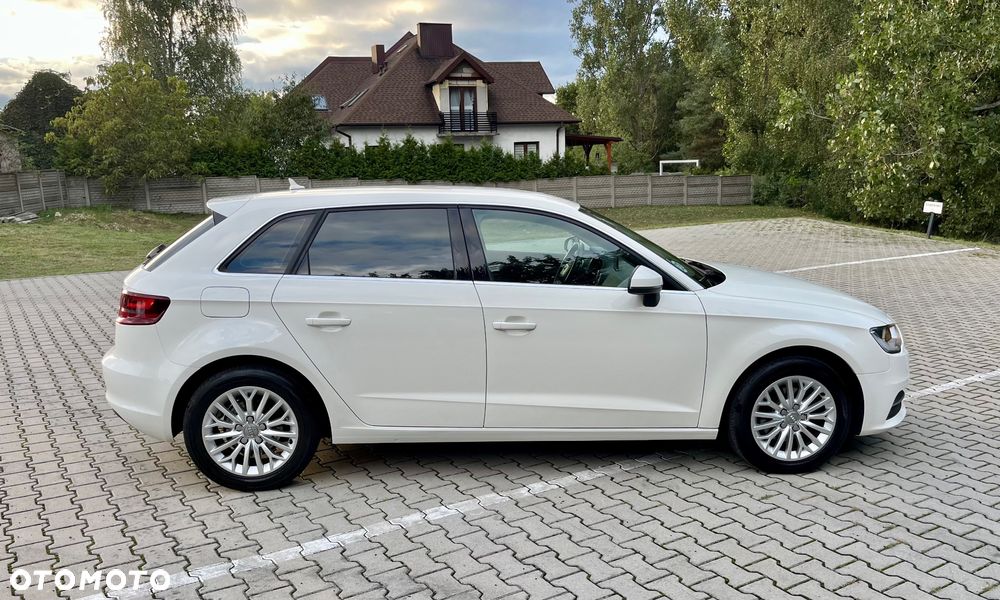 Audi A3 Sportback - 4