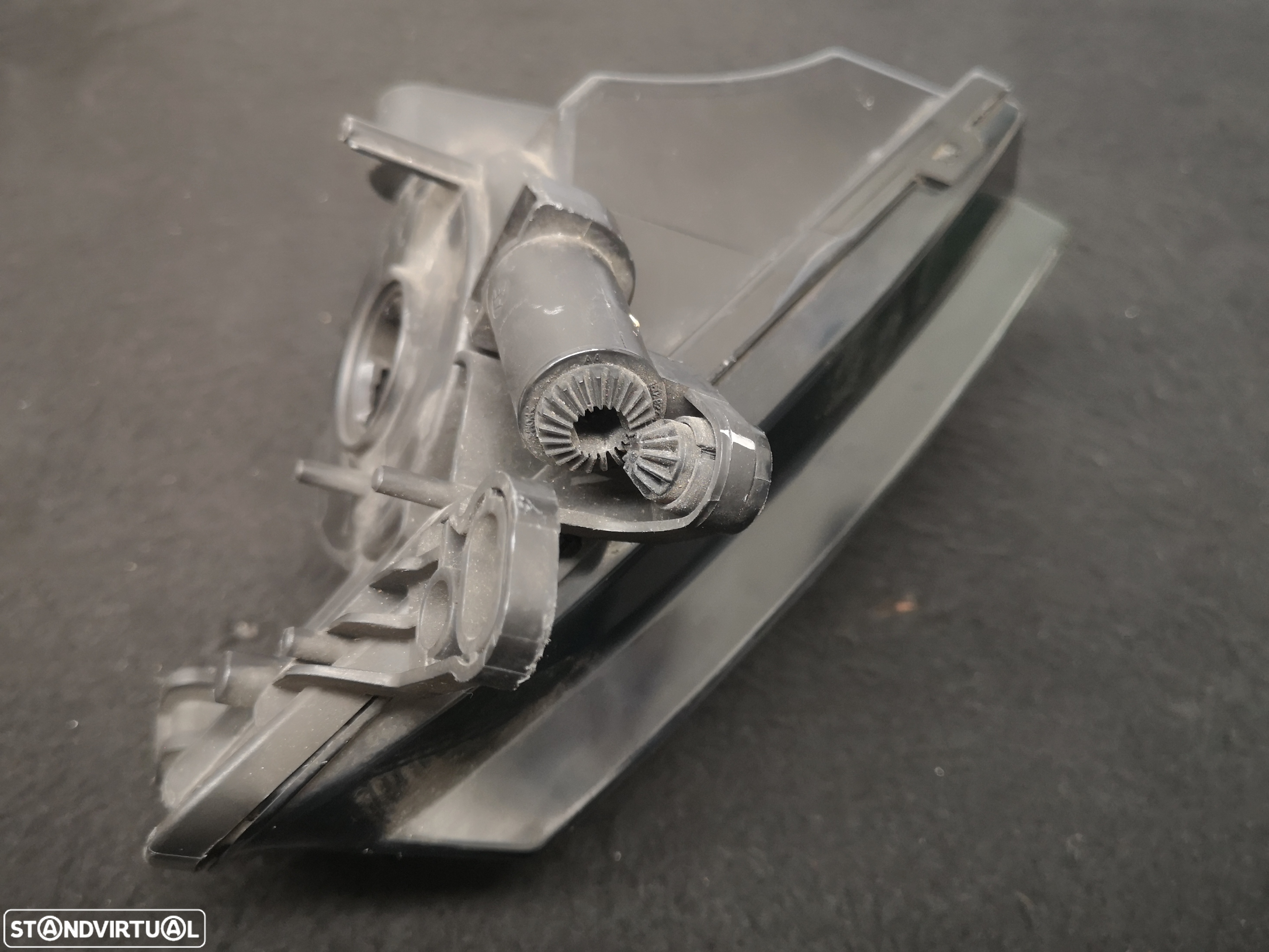 Farol noveiro esquerdo Audi A5 B8 8t 2011-2014 - 3