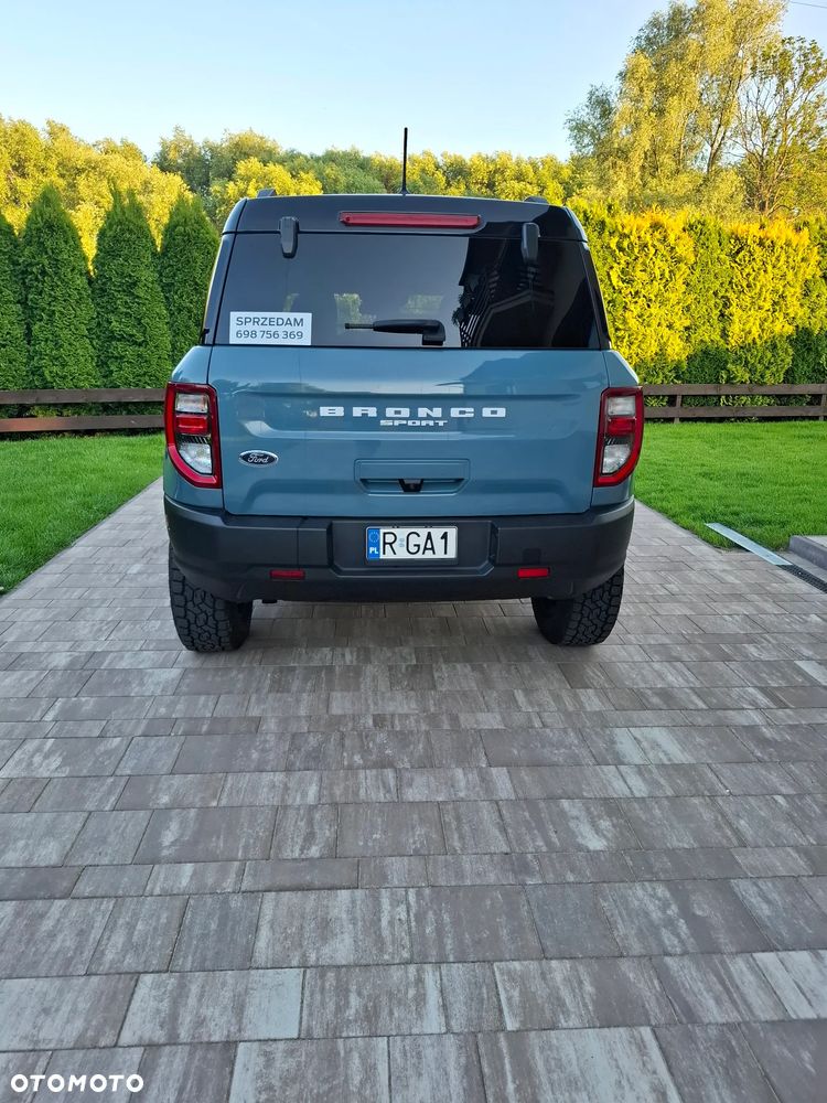 Ford Bronco - 6