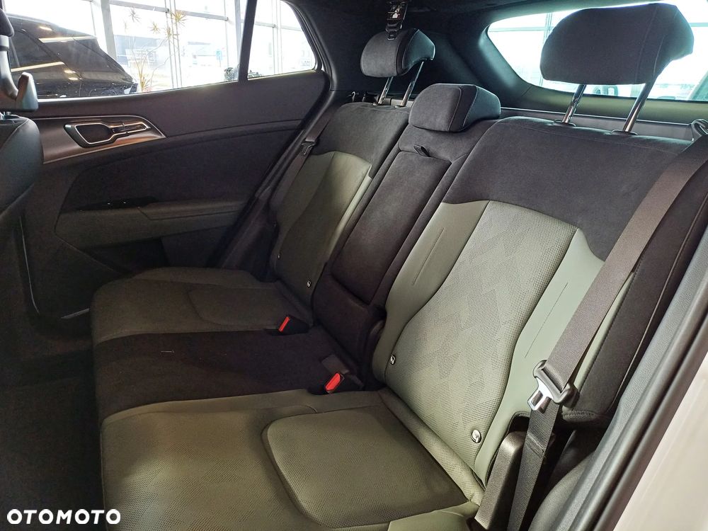 Kia Sportage 1.6 T-GDI HEV Anniversary 2WD - 17