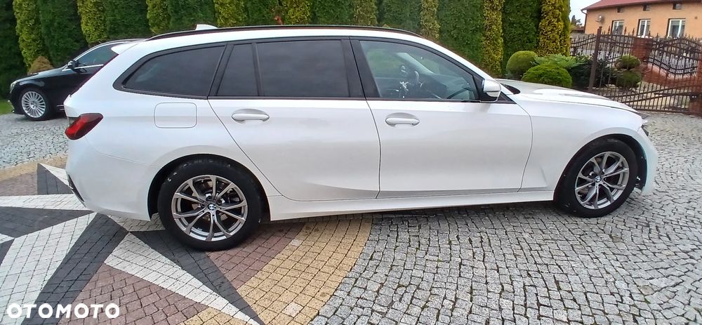 BMW Seria 3 320d Luxury Line - 8