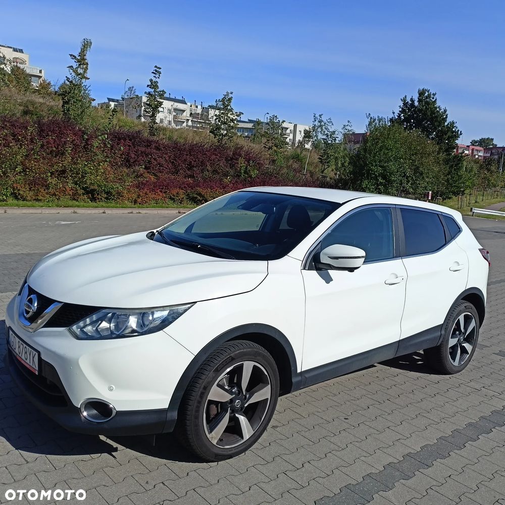 Nissan Qashqai 1.2 DIG-T N-Connecta EU6 - 1