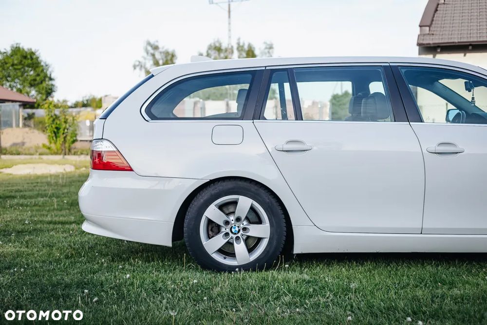 BMW Seria 5 525d Touring - 7