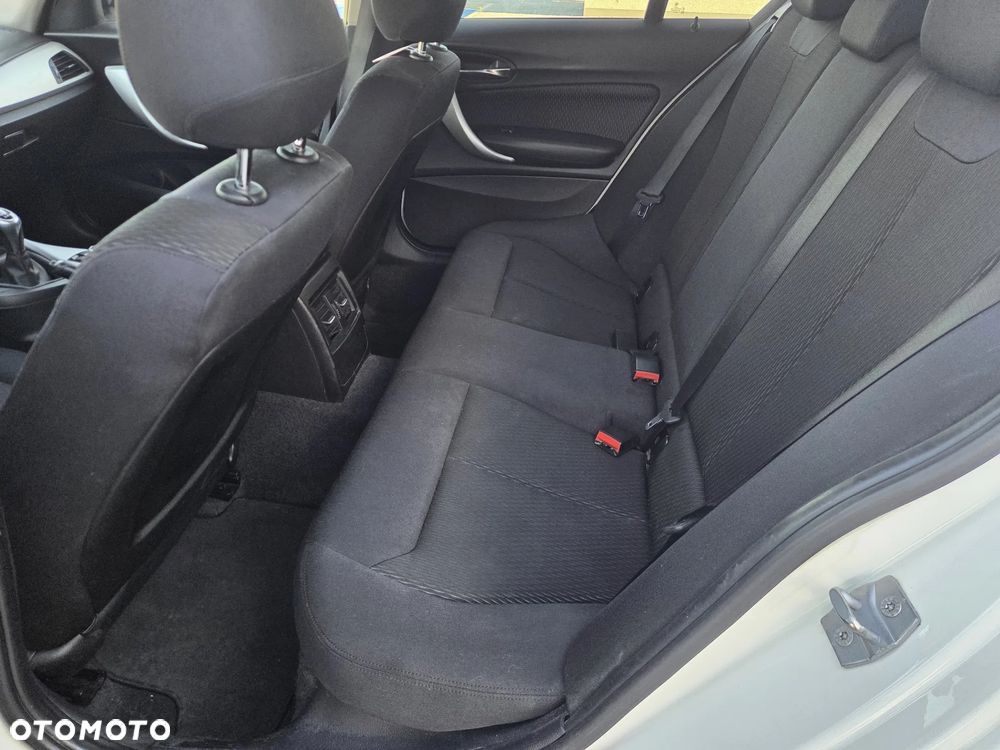 BMW Seria 1 116d - 14