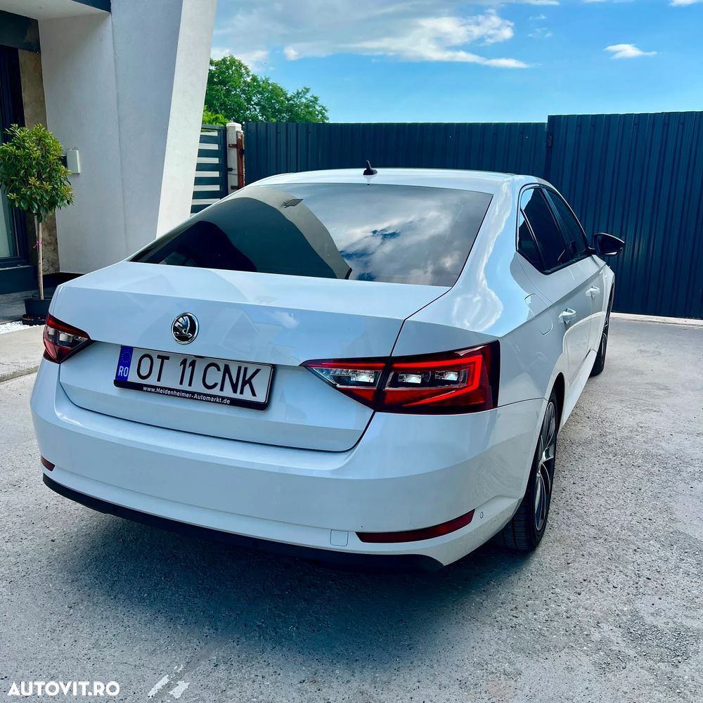 Skoda Superb 2.0 TDI DSG Laurin & Klement - 4
